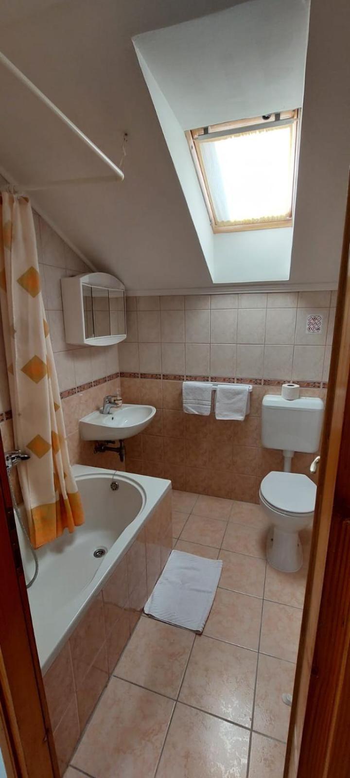 Milijana Apartments Rab Rab Town Szoba fotó